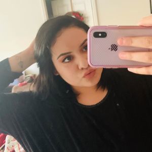 Meet your Posher, Andrea